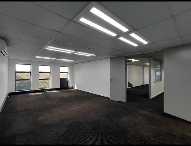 399M² OFFICE TO LET IN HURLINGHAM